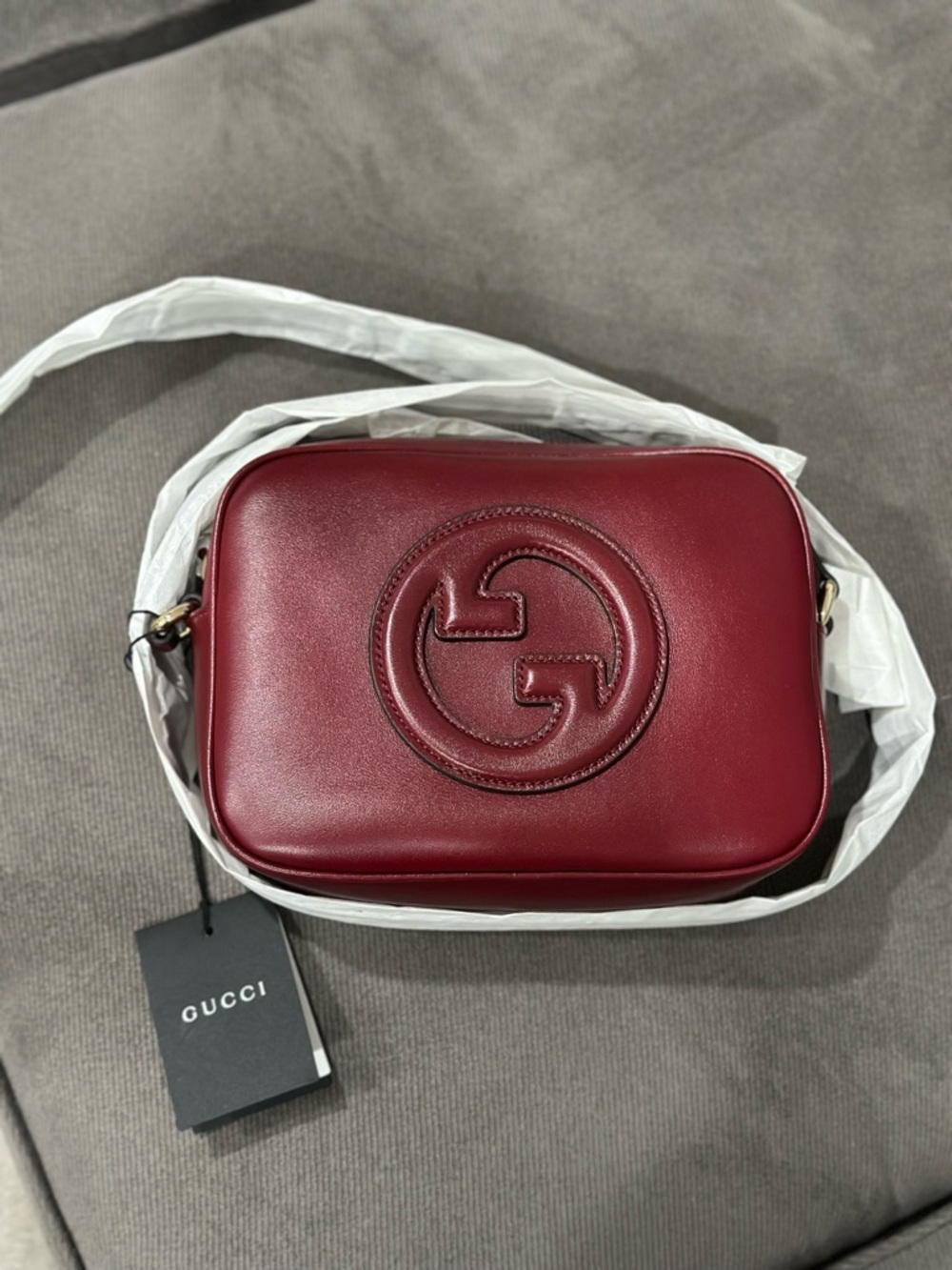 Gucci Blondie Mini Crossbody Bag - Picture 11 of 14